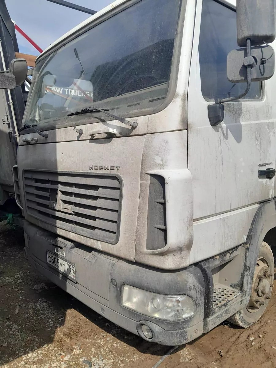 МАЗ 4371 4x2 Промтоварный с гидробортом