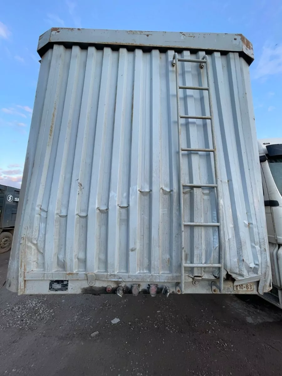 ZW TITAN226 Полуприцеп шторный