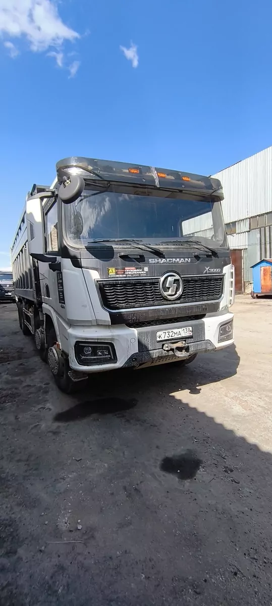 Shacman SX33186V366 8x4 Самосвал