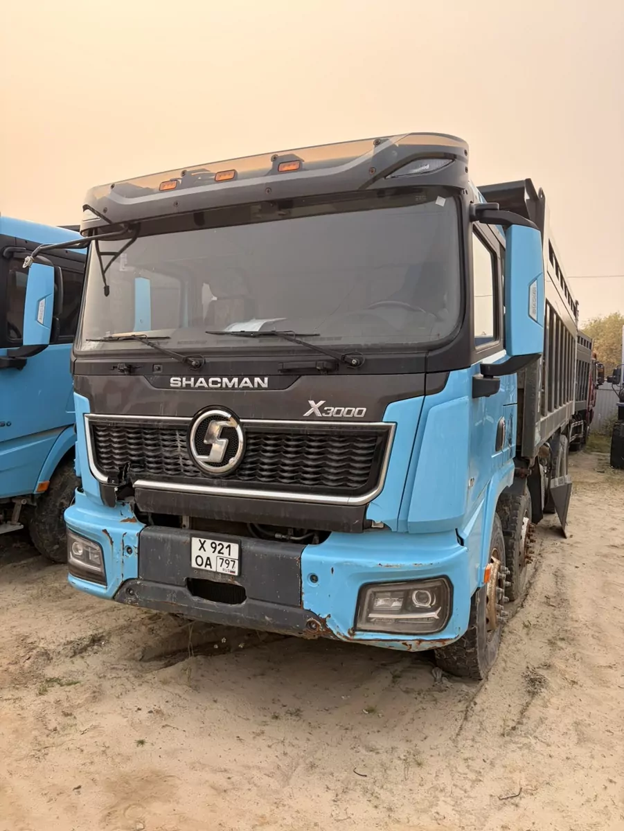 Shacman SX33186V366 8x4 Самосвал