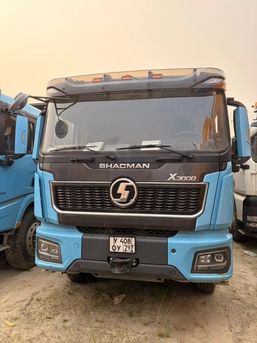 Shacman SX33186V366 8x4 Самосвал