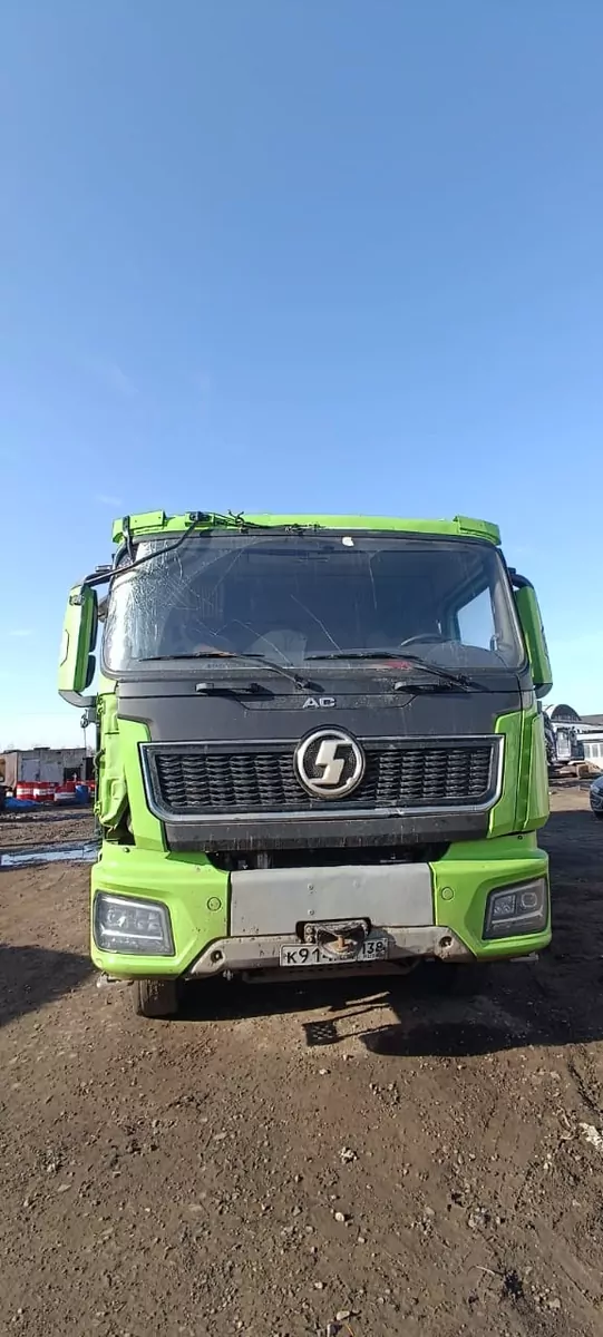 Shacman SX33186V366 8x4 Самосвал