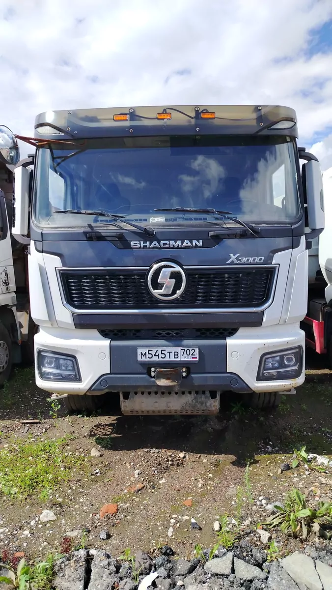 Shacman SX33186V366 8x4 Самосвал