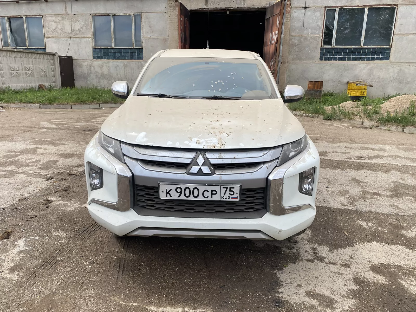 Mitsubishi L200