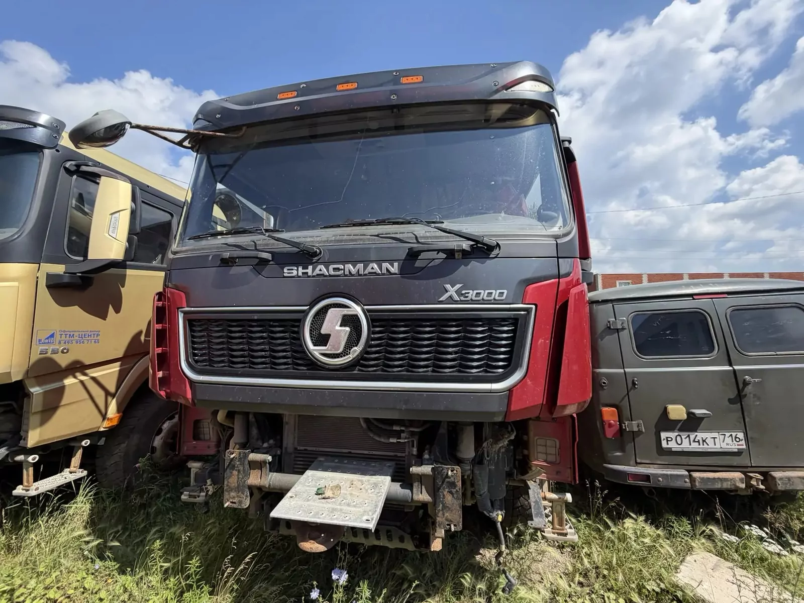 Shacman SX331863366 8x4 Самосвал