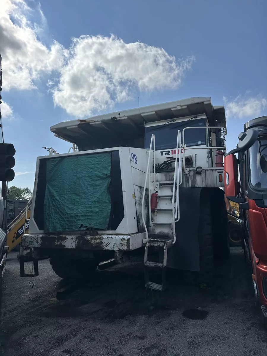 TEREX TR100 4x2 Карьерный самосвал