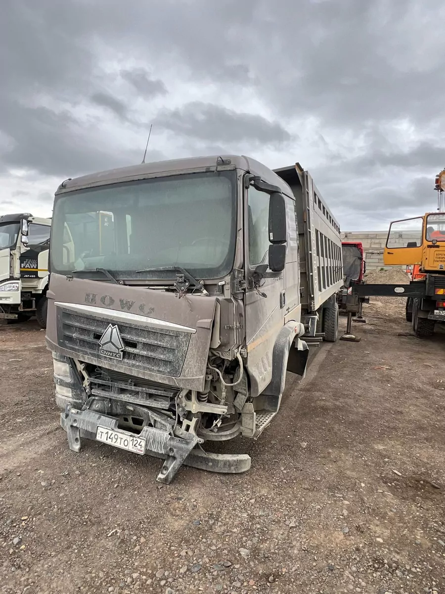Howo T5G 8x4 Самосвал