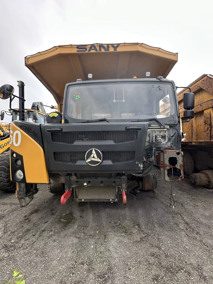 SANY SKT105S 6x4 Карьерный самосвал