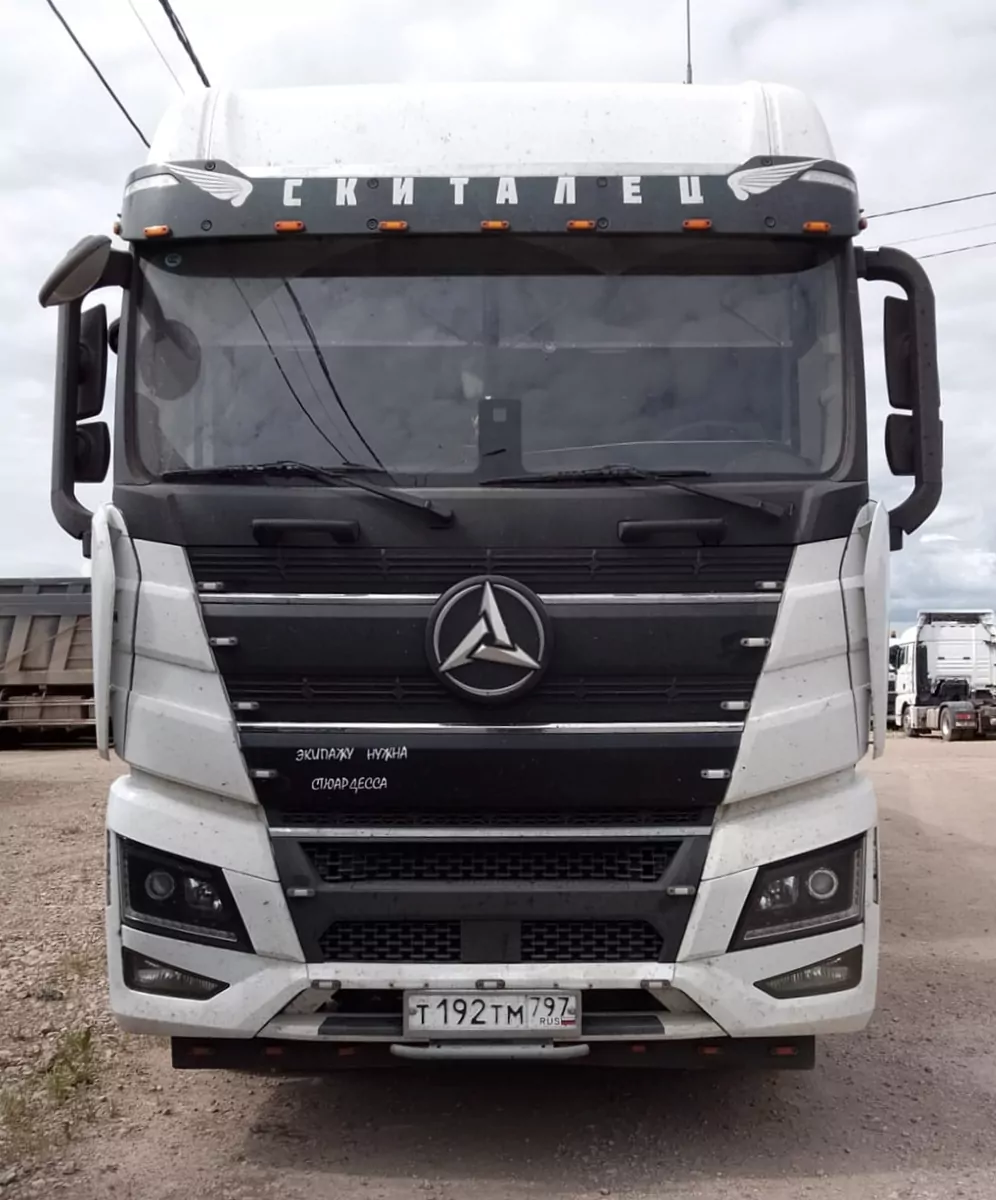 SANY HQC240DE 4x2 Седельный тягач