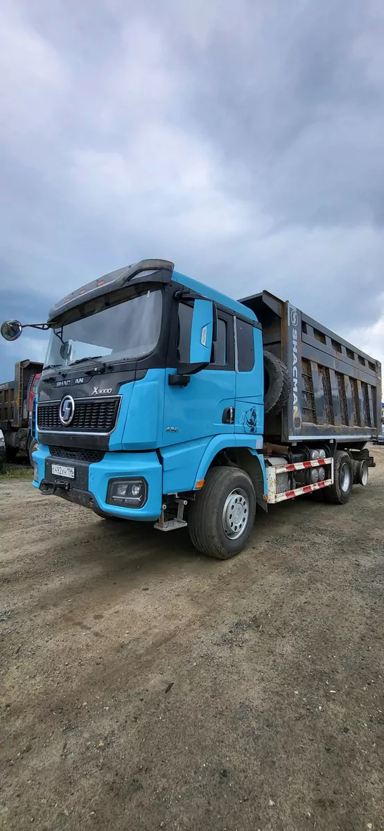 Shacman SX32586V384 6x4 Самосвал