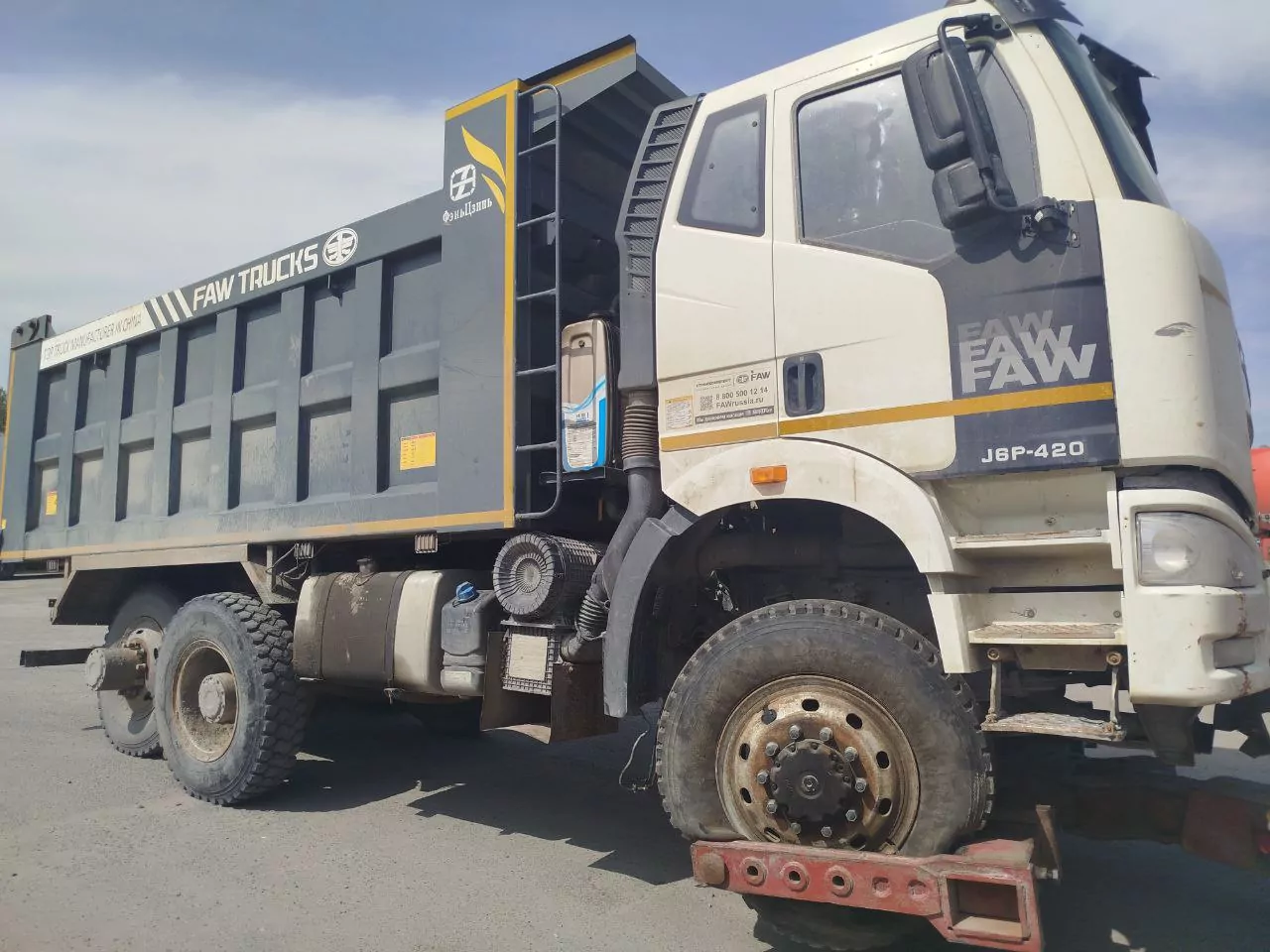 FAW J6 6x6 Самосвал