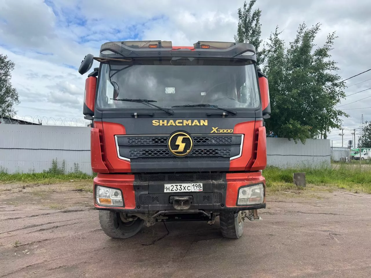 Shacman SX32586T384 6x4 Самосвал