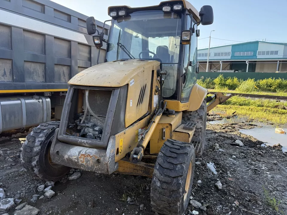 Lovol FLB468 Экскаватор-погрузчик