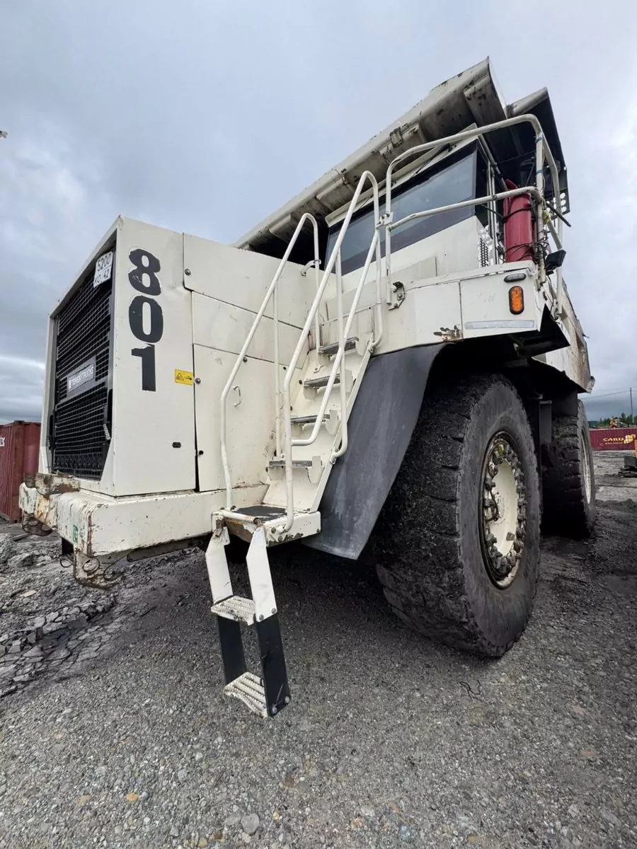 TEREX TR100 4x2 Карьерный самосвал