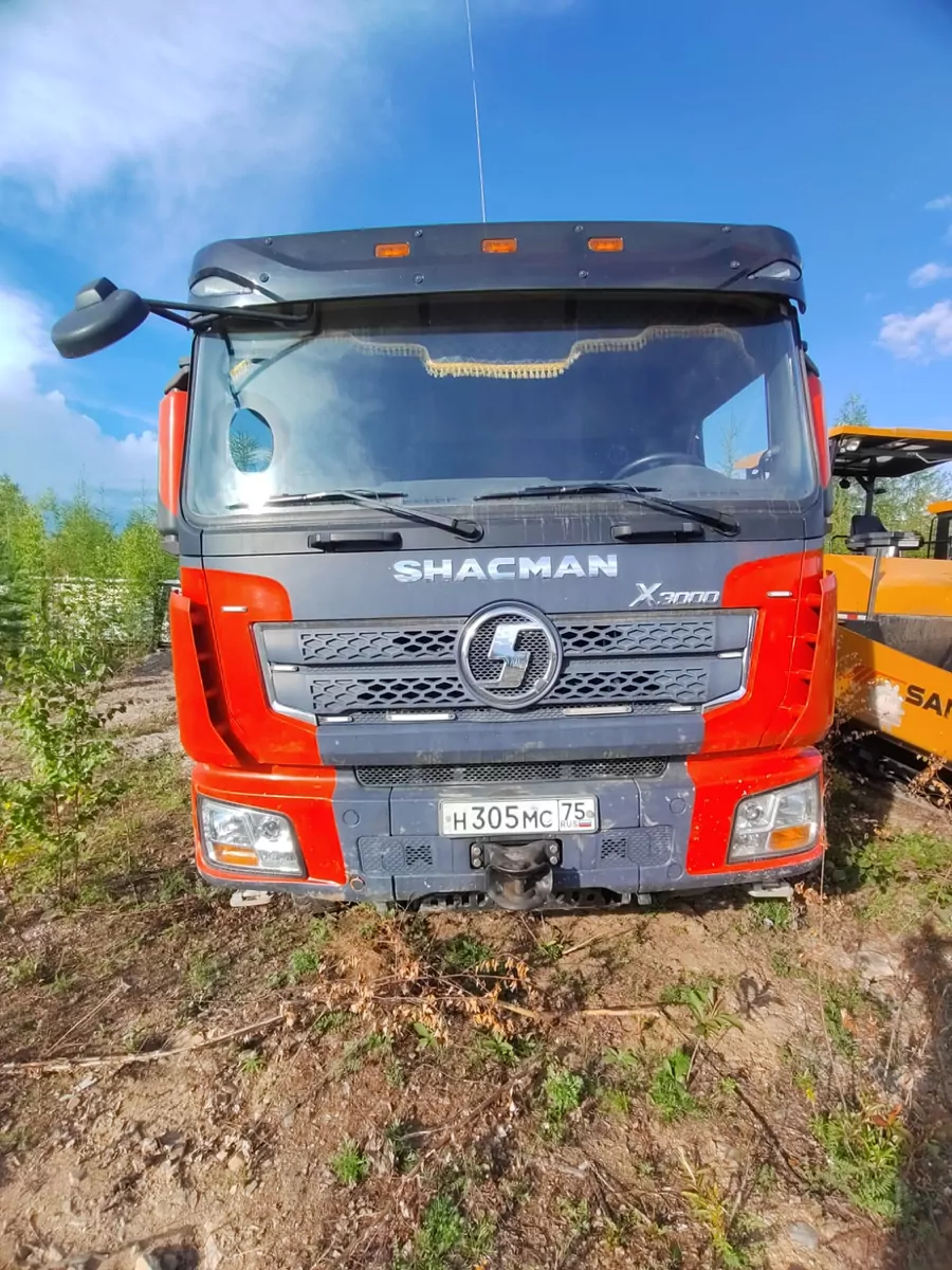 Shacman SX33186T366 8x4 Самосвал