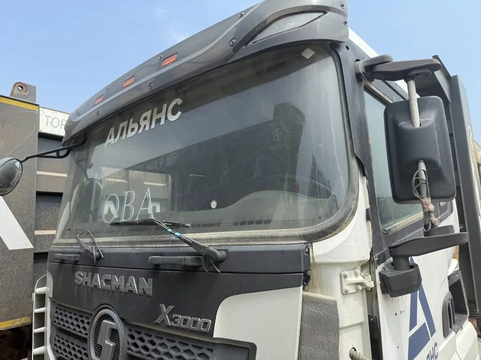 Shacman (Shaanxi) SX32586T384 6x4 Самосвал