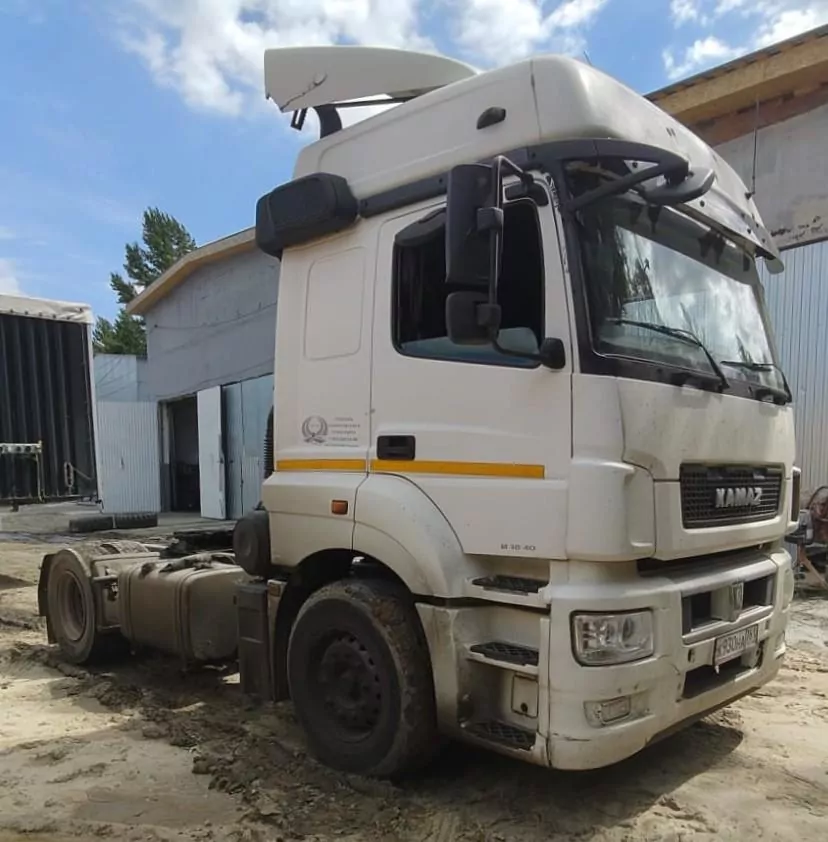 КамАЗ 5490 4x2 Седельный тягач