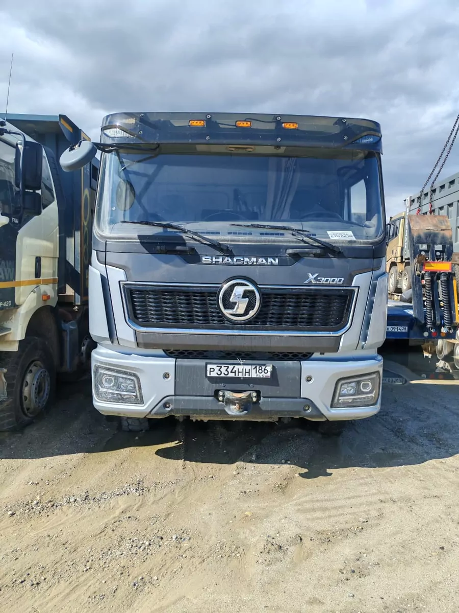 Shacman SX331863366 8x4 Самосвал