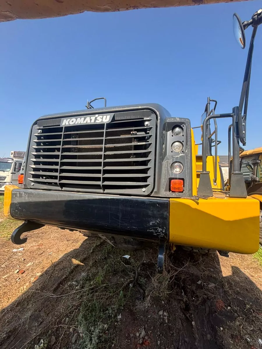 KOMATSU HM400-5 Шарнирно-сочленённый самосвал