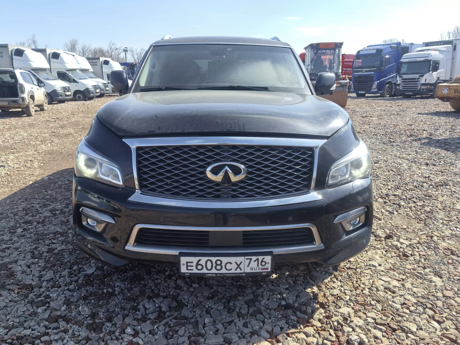 Infiniti QX80