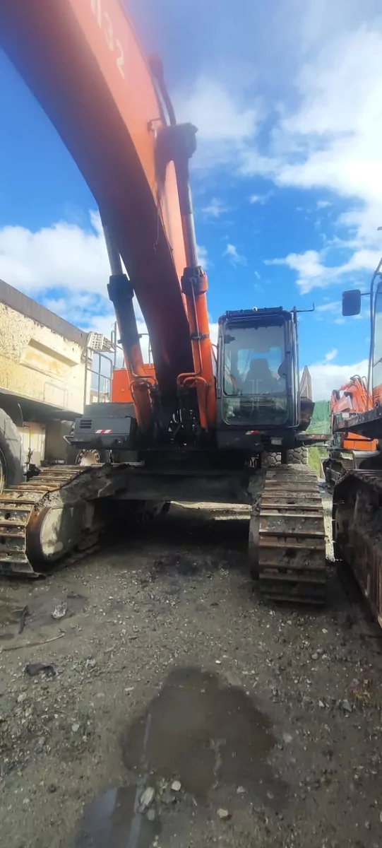 HITACHI ZX870-5G Экскаватор