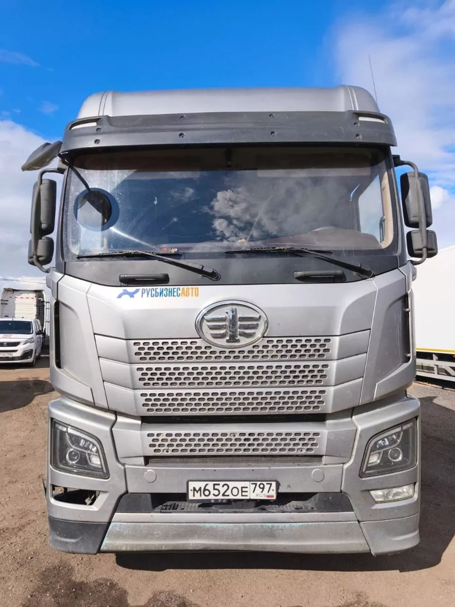 FAW CA 4180 4x2 Седельный тягач