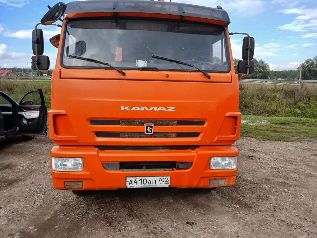 АВТОРОСТ 336975 на шасси КамАЗ 65115 6x4 Ломовоз с КМУ