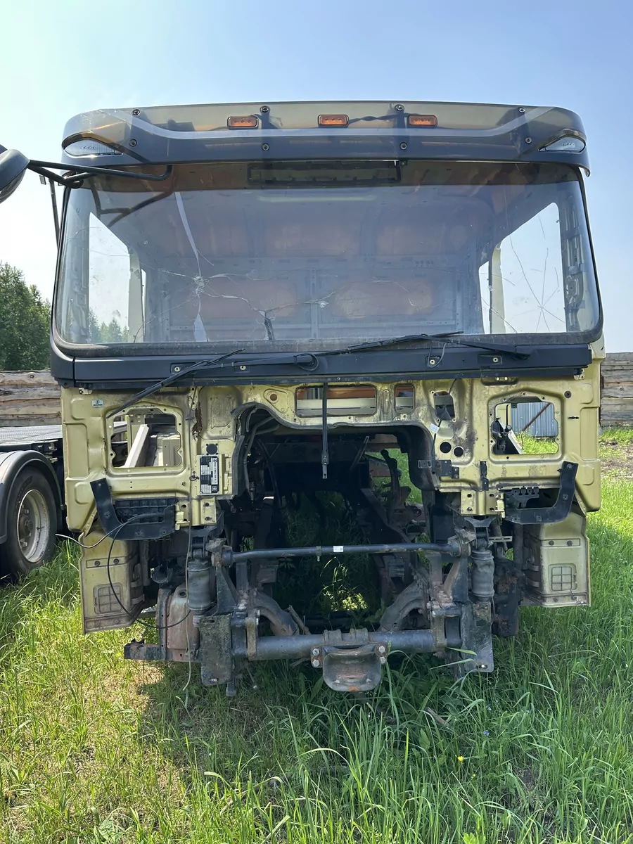 Shacman SX331863366 8x4 Самосвал