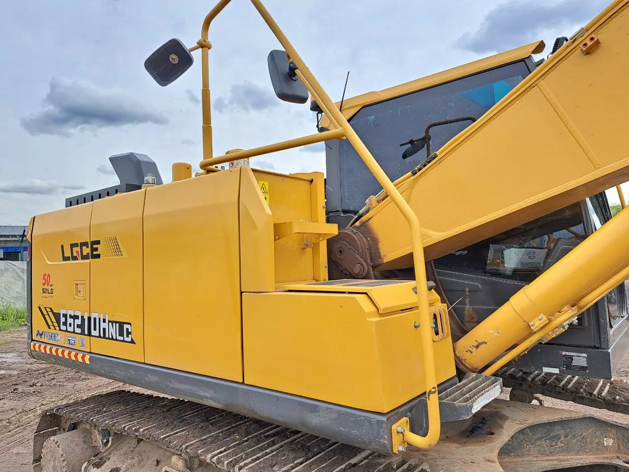LGCE E6210 Экскаватор