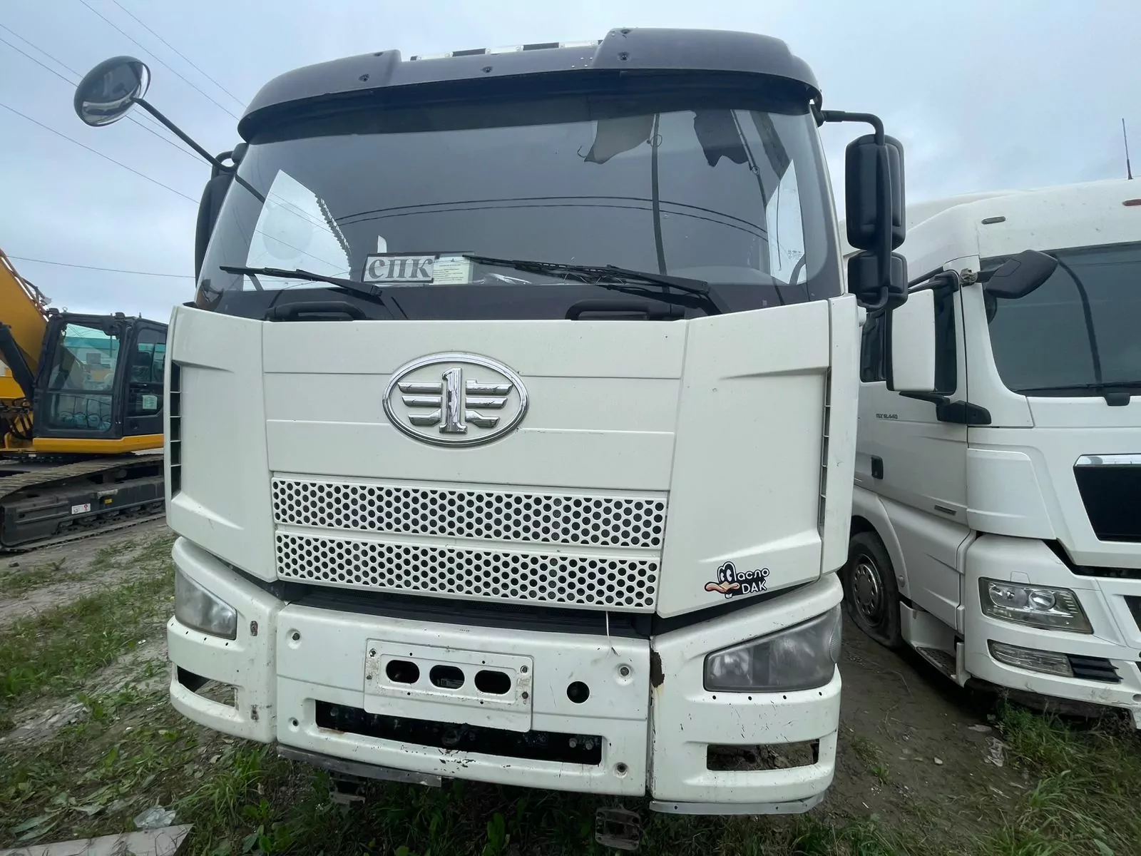 FAW J6 8x4 Самосвал