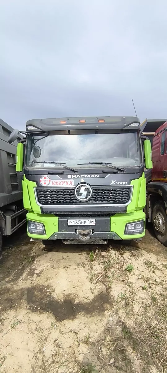 Shacman SX32586V384 6x4 Самосвал