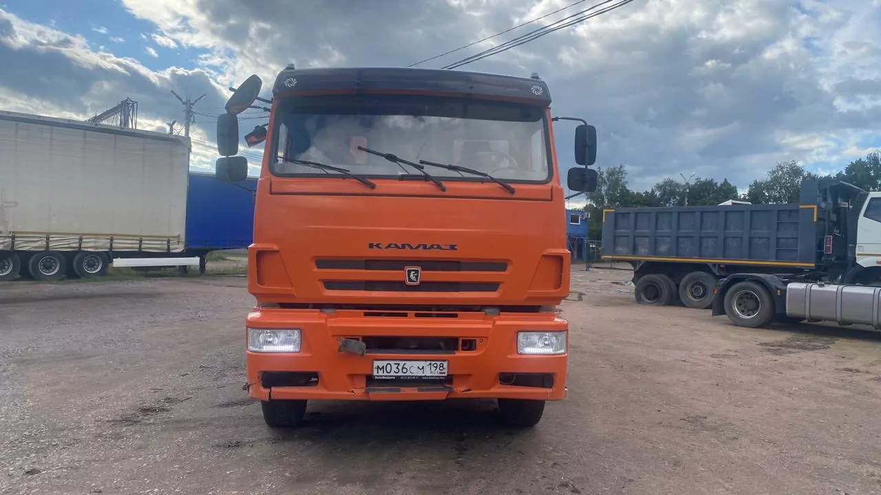 КамАЗ 6520 6x4 Самосвал
