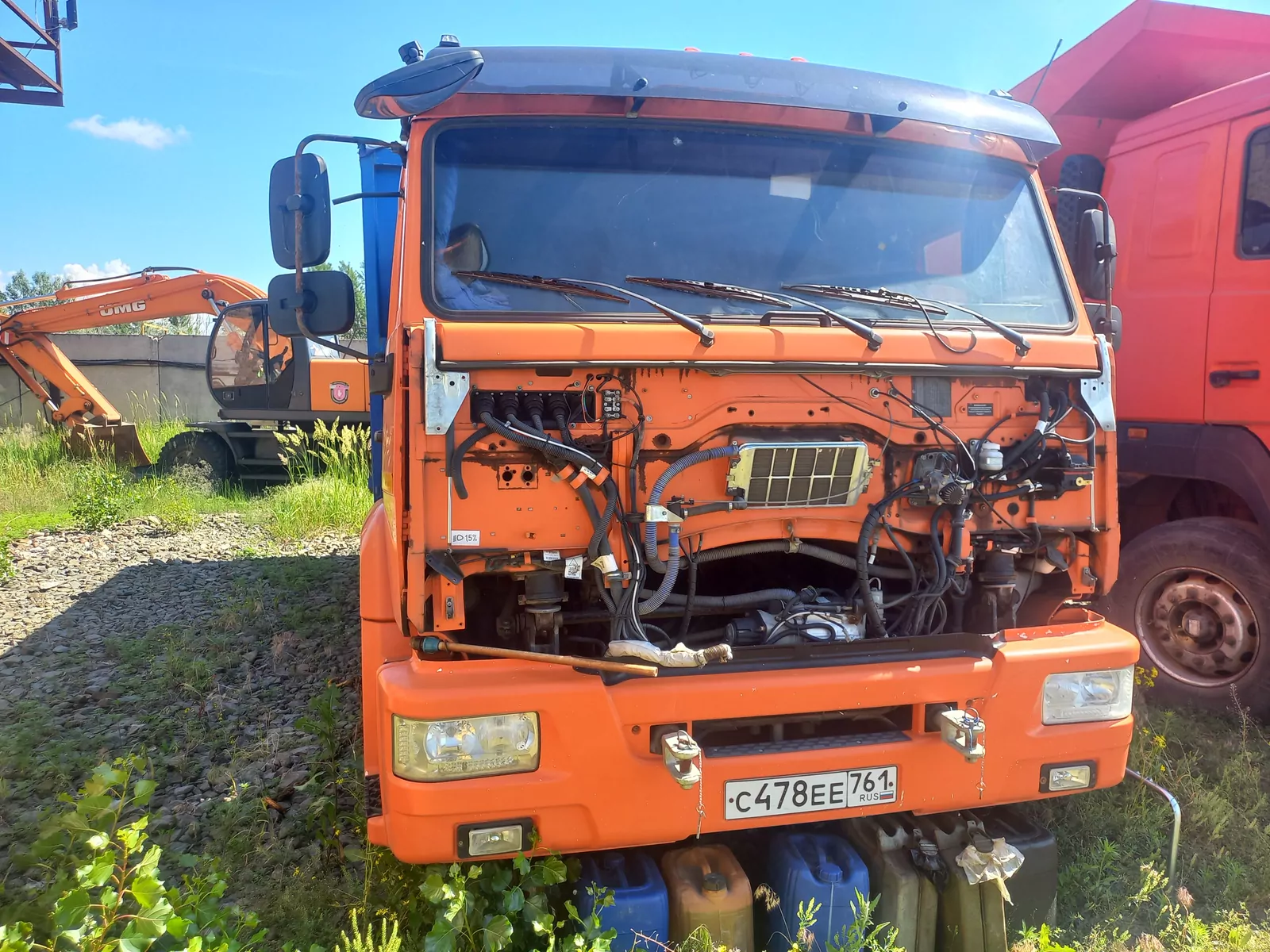 МАШИНО-ДЕТАЛЬ 533912 на шасси КамАЗ 65115 6x4 Зерновоз