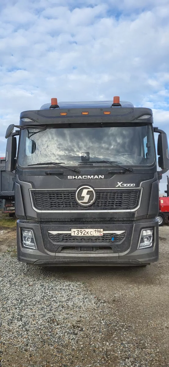 Shacman SX418853381 4x2 Седельный тягач