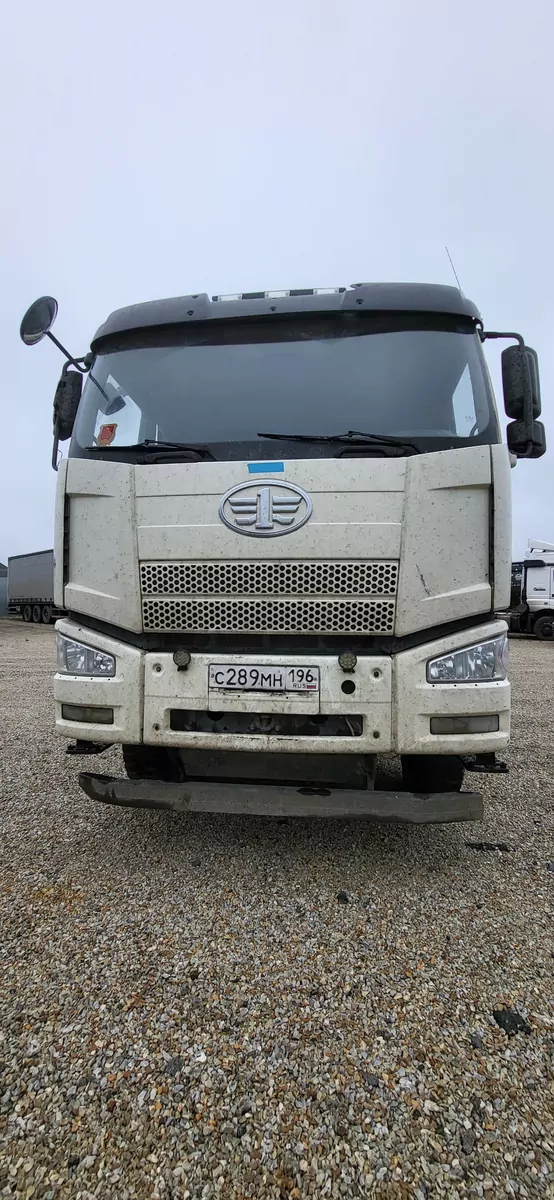 FAW J6 8x4 Самосвал