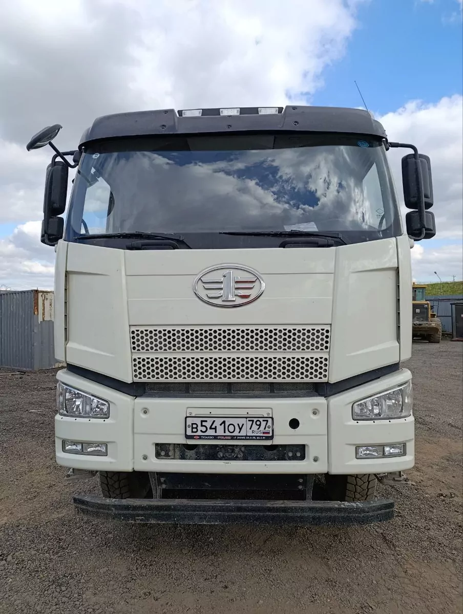 TIGARBO 69366P на шасси FAW CA 3250 6x4 Автобетоносмеситель