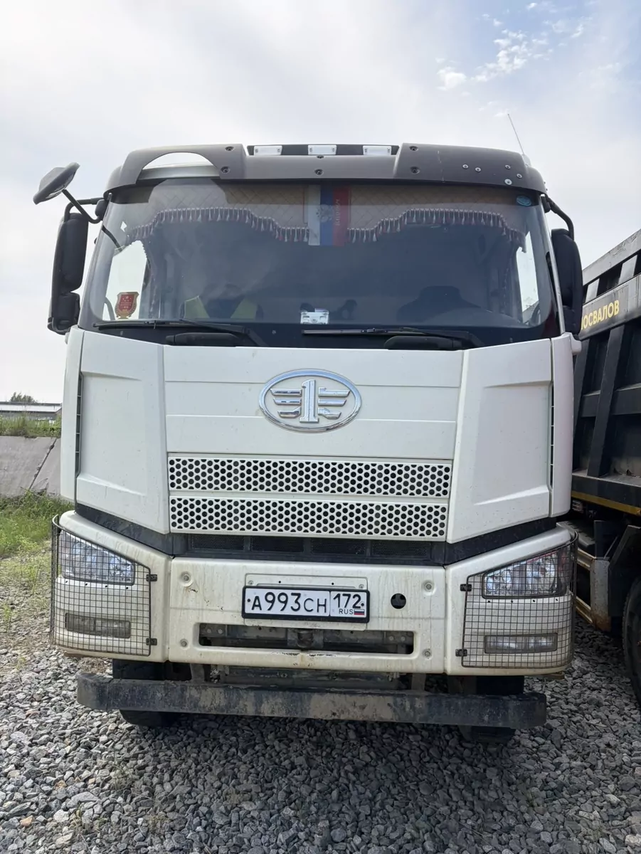 FAW J6 6x6 Самосвал
