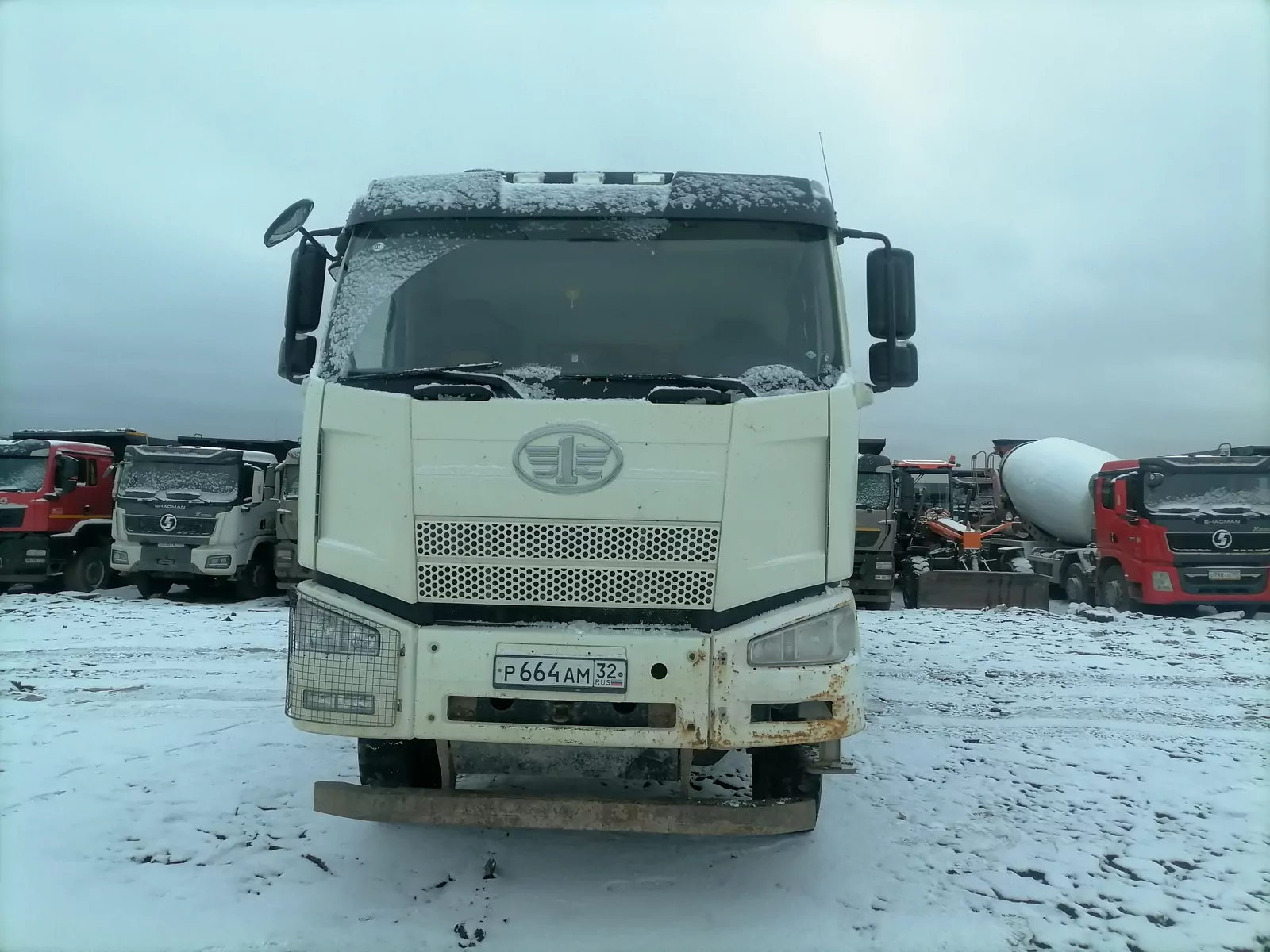 FAW J6 8x4 Самосвал