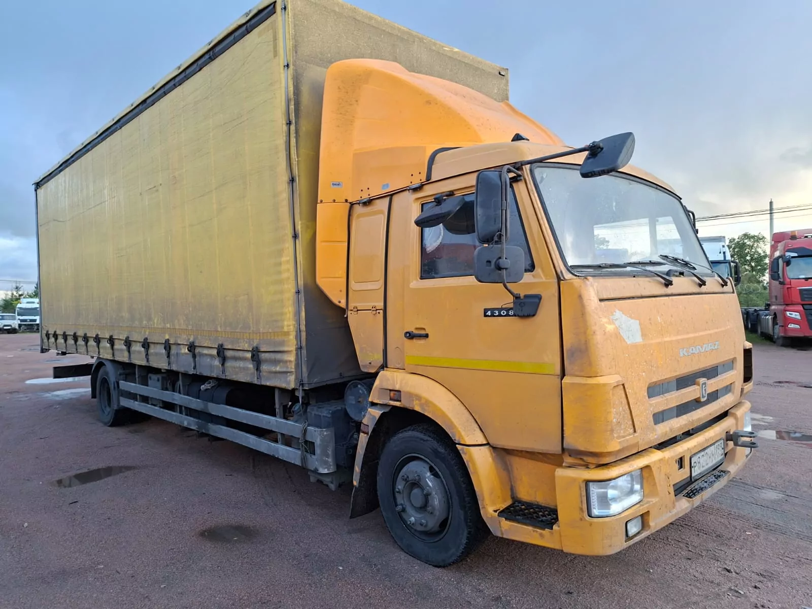Коммерческие грузовики K7B002 на шасси КамАЗ 4308 4x2 Бортовой (Евроборт)