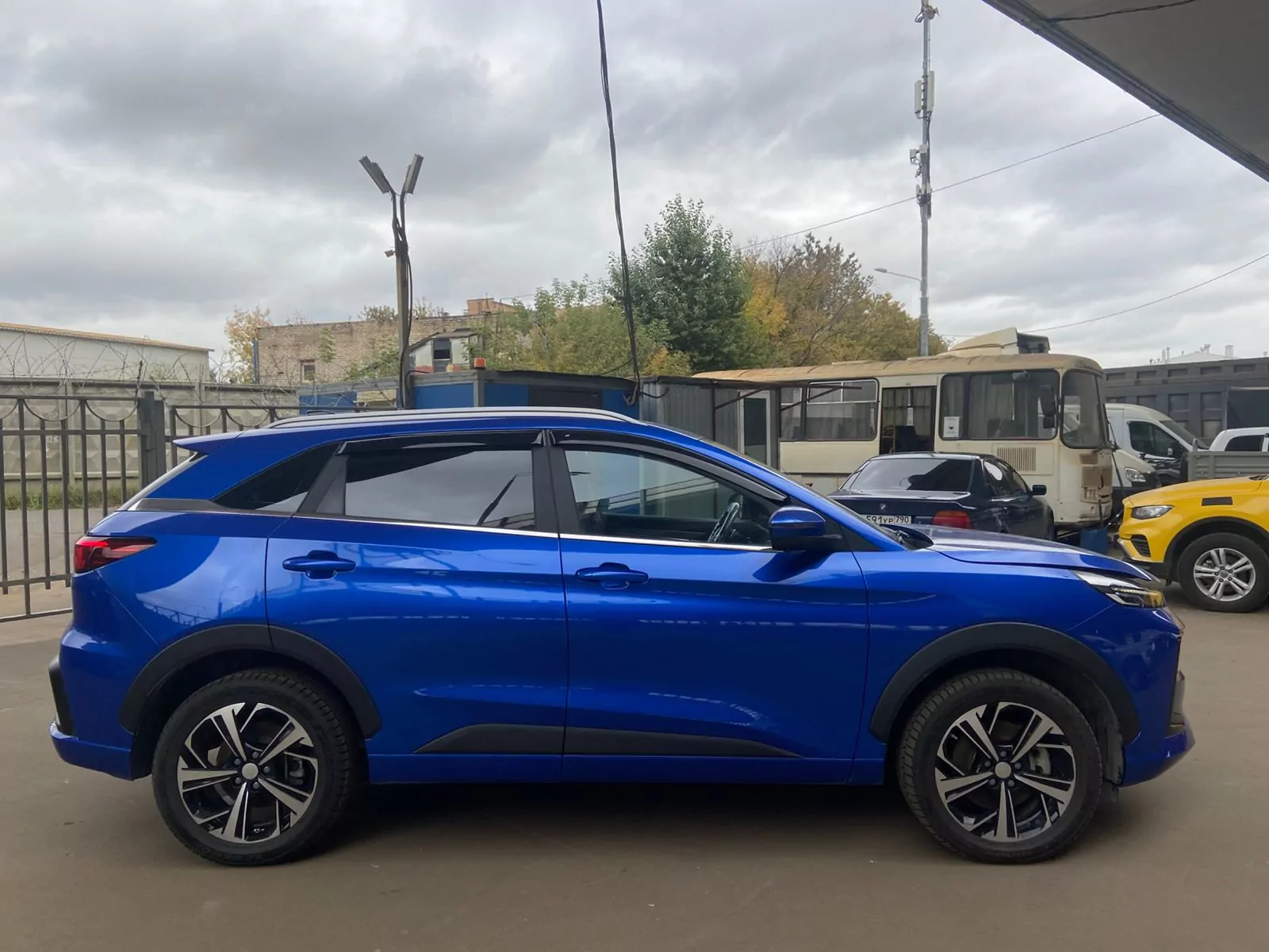 JAC JS6