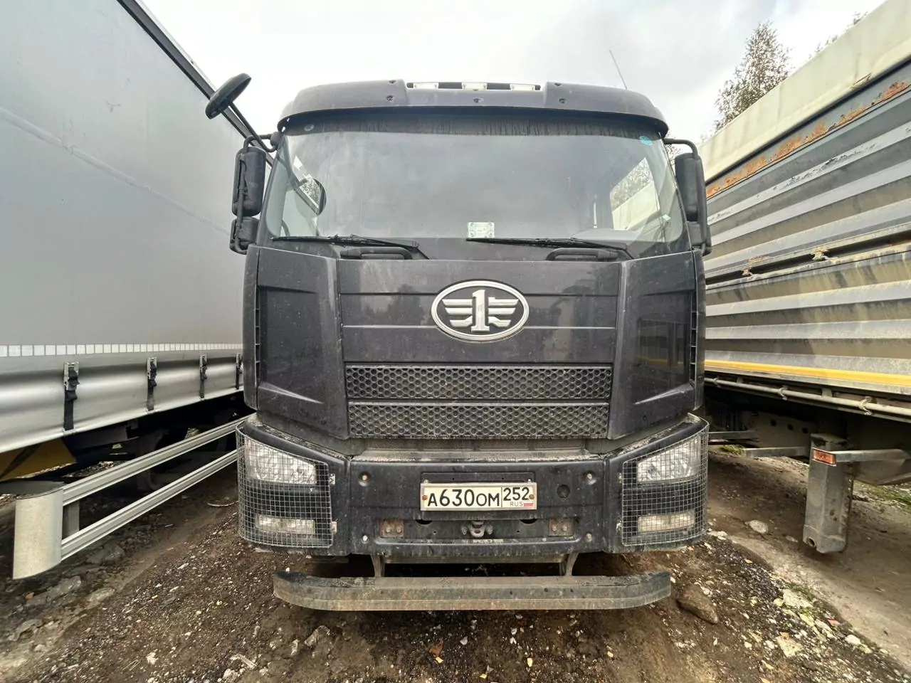 FAW J6 8x4 Самосвал