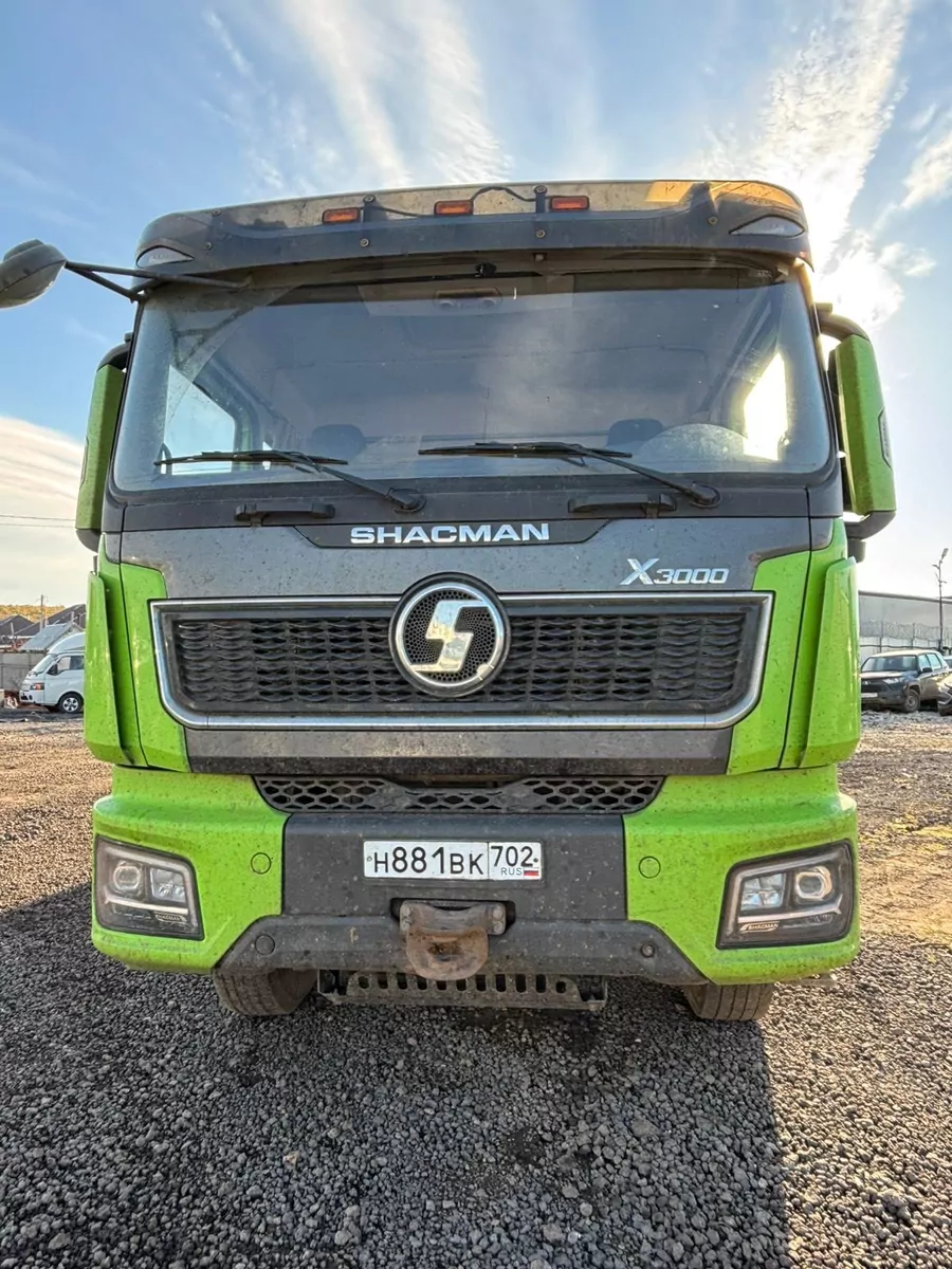 Shacman SX331863366 8x4 Самосвал