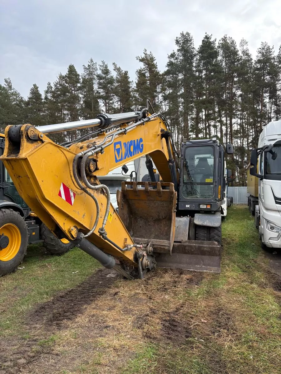 XCMG XE210WD Экскаватор колесный