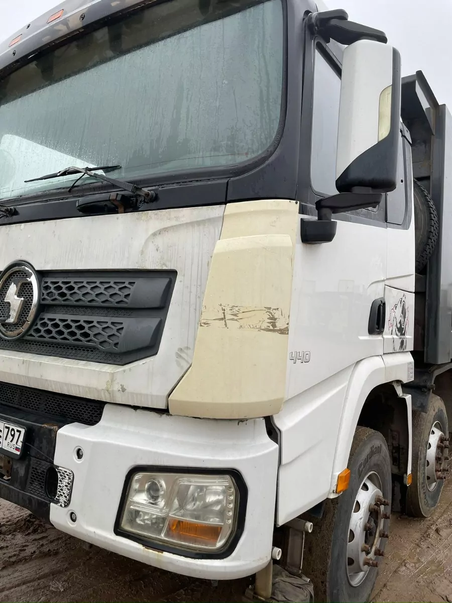 Shacman (Shaanxi) SX33186W366C 8x4 Самосвал