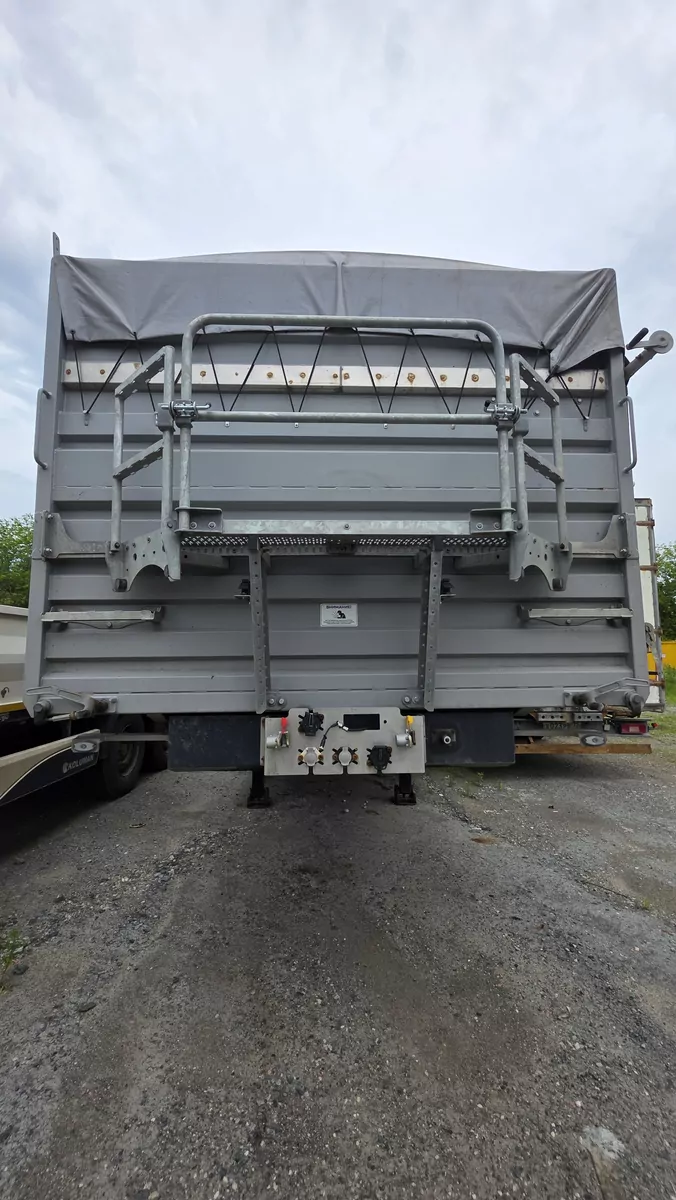 BONUM 914296-01 Полуприцеп зерновоз