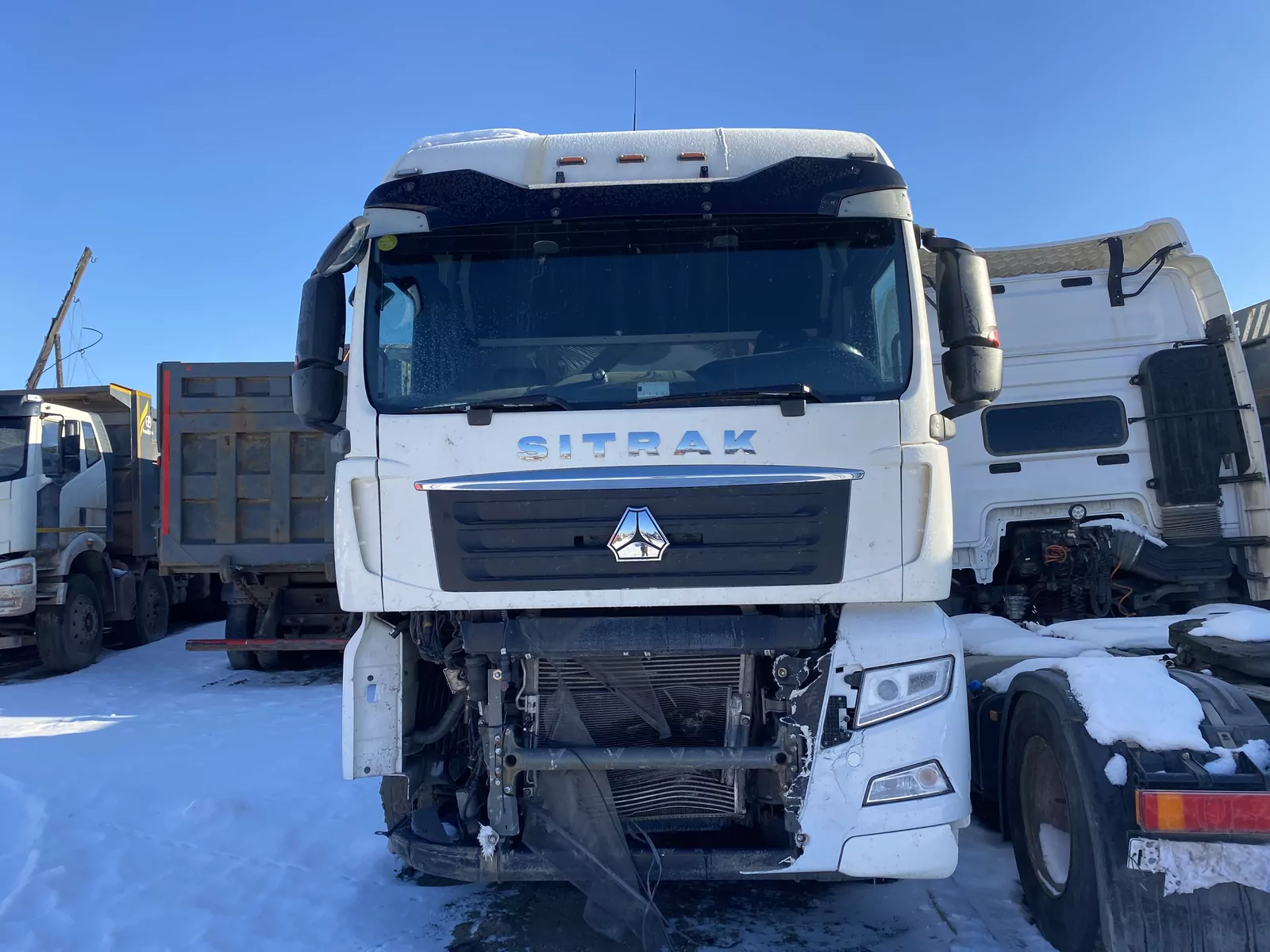 SITRAK C7H 4x2 Седельный тягач