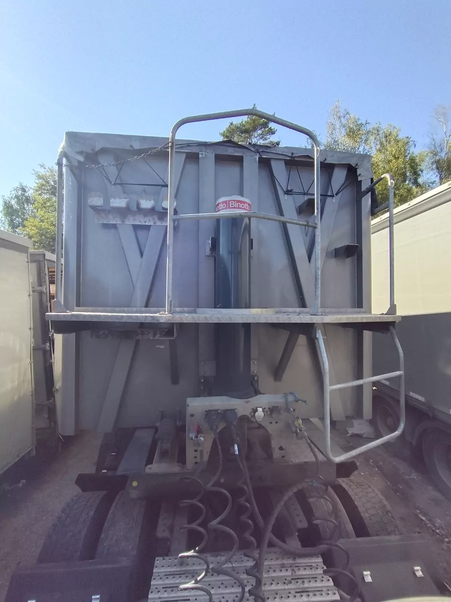 Bodex KIS-3W Полуприцеп самосвал