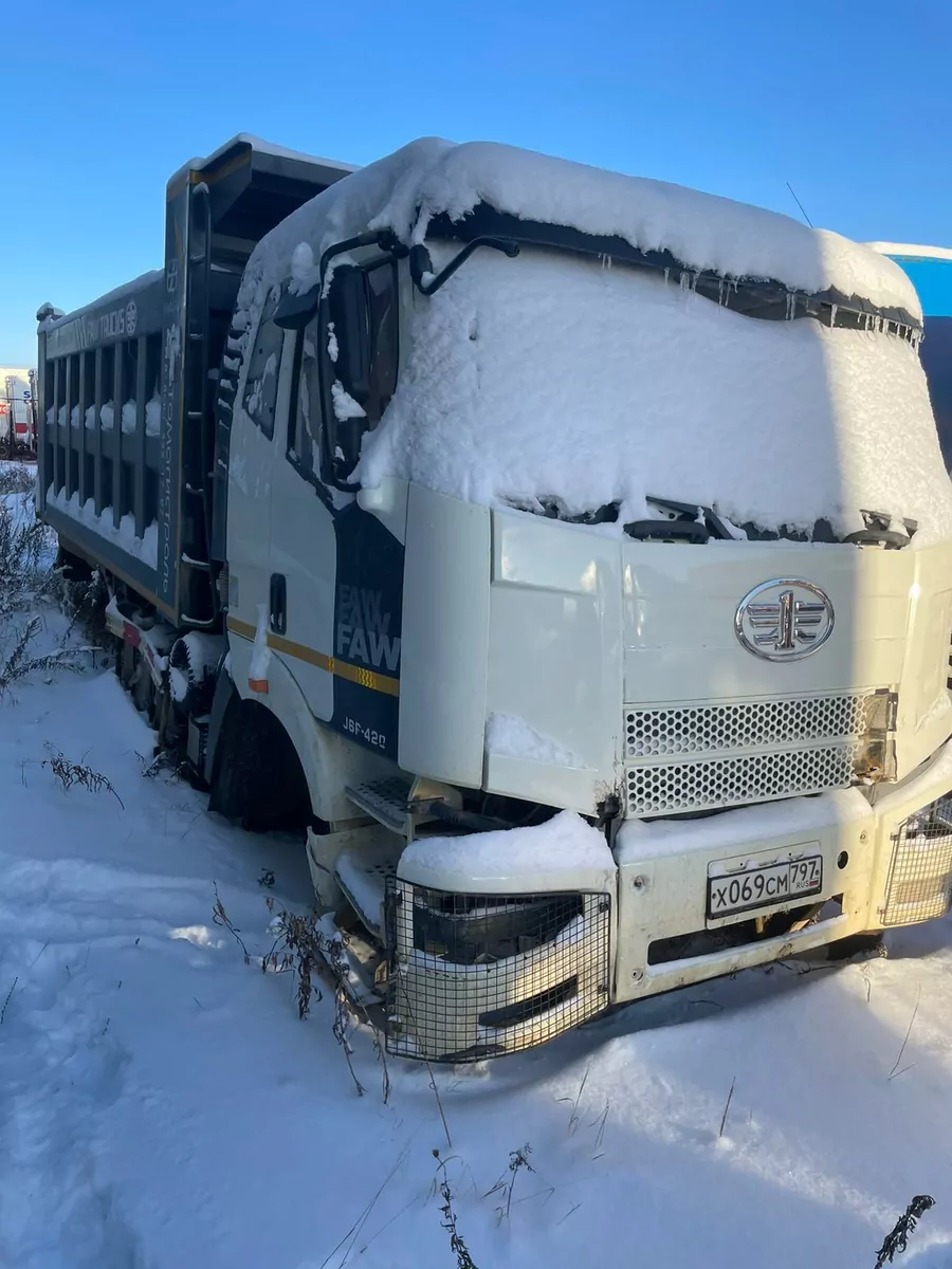 FAW J6 6x6 Самосвал
