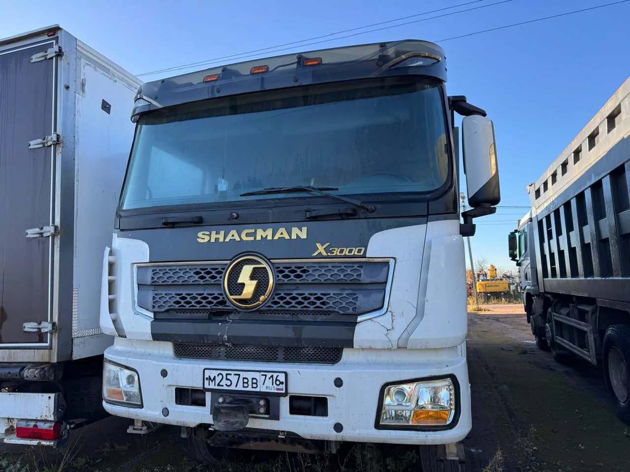Shacman SX33186W366C 8x4 Самосвал
