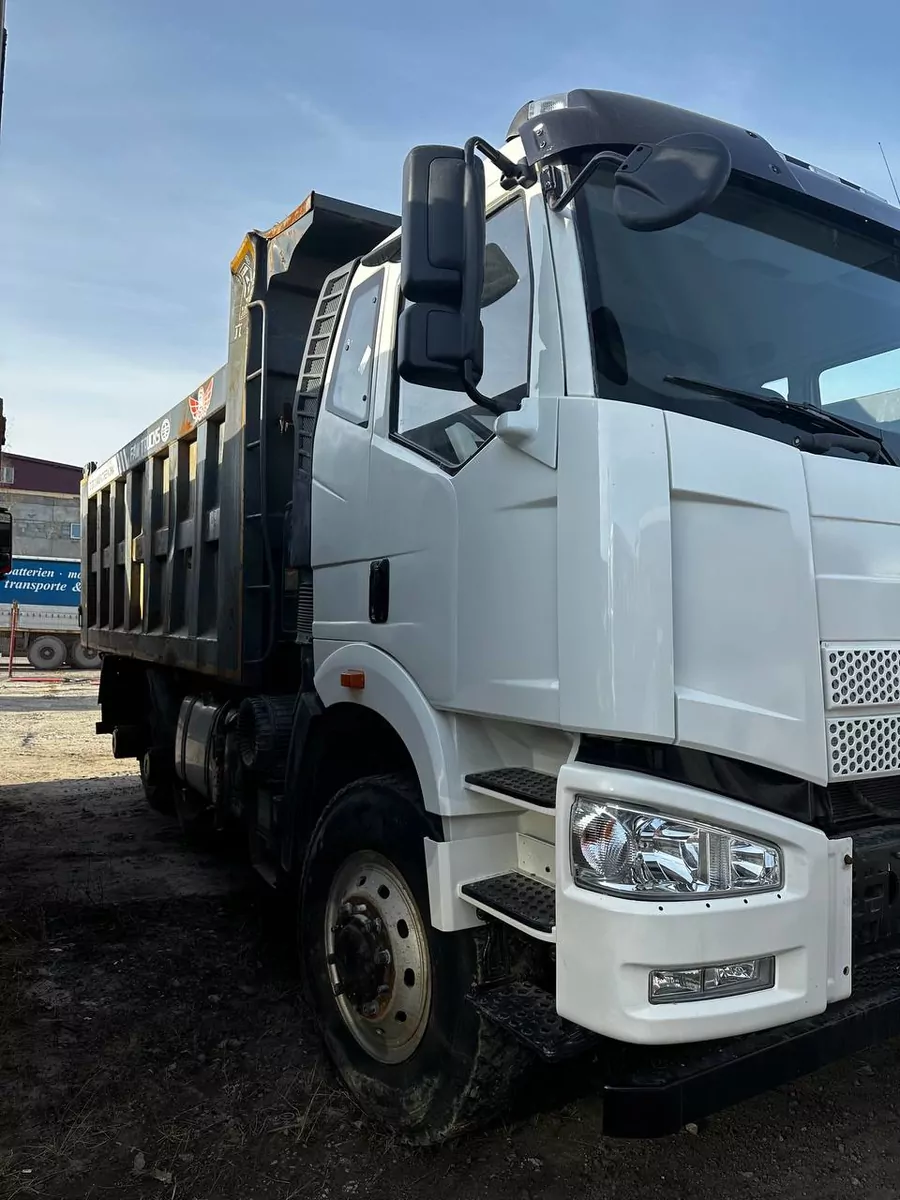FAW J6 6x6 Самосвал